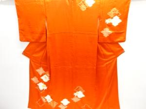 絞り松皮菱に菊模様刺繍訪問着